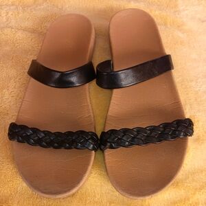 Women's size 8, No Marking sandals